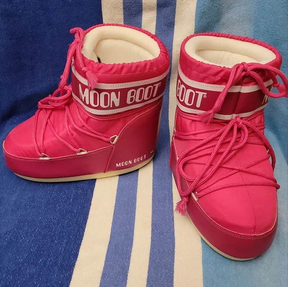 MOON BOOT ピンク EU36/38 MOON BOOT ピンク EU36/38 ICON PINK NYLON BOOTS | Moon Boot®